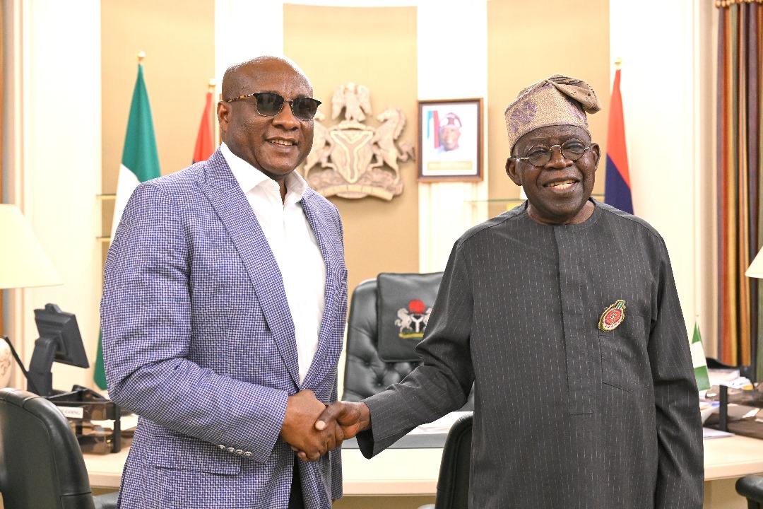 Air Peace Boss Endorses Tinubu’s Economic Reforms – By Daisy BARRO