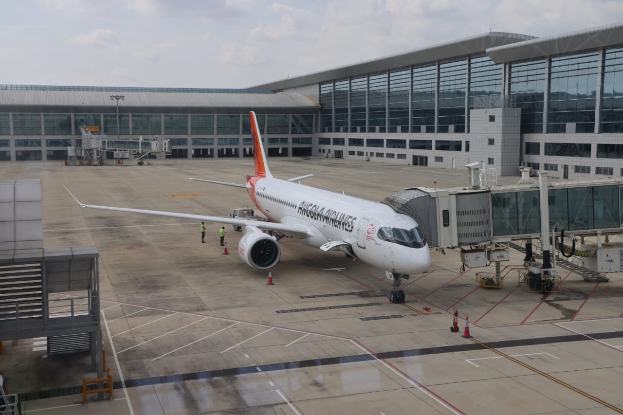TAAG Angola Takes Delivery of Second A220-300 Aircraft – By Mary IRORO