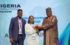 Onyema Wins Aviation Executive of the Year at Abuja Air Show – By Daisy BARRO